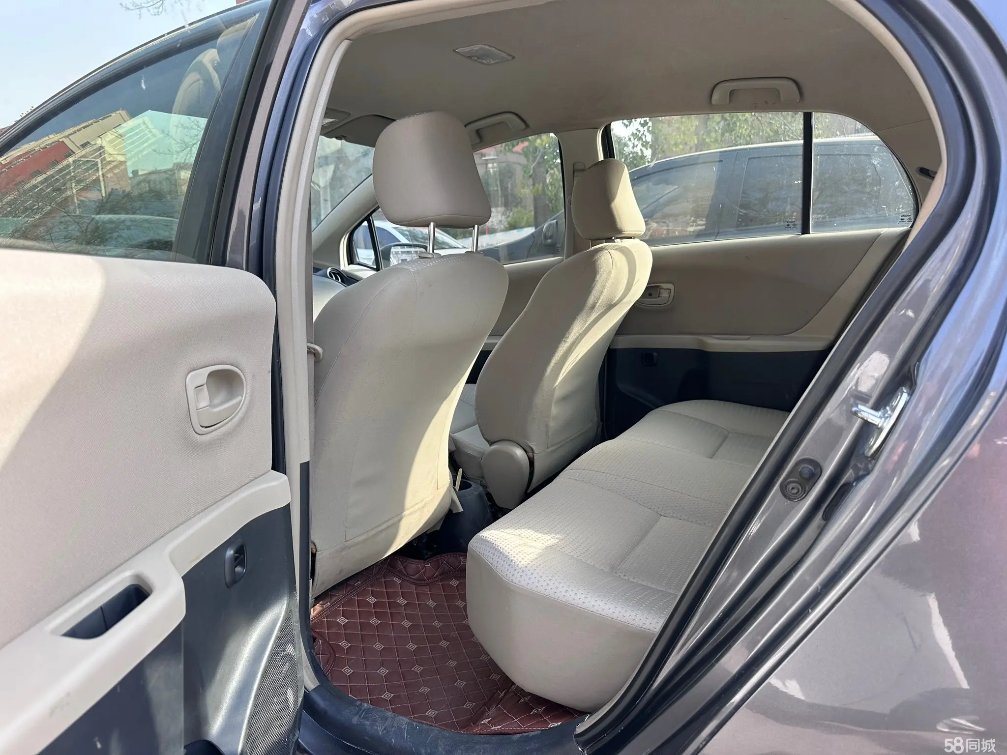 Toyota Yaris 2013 imagem de carro #8