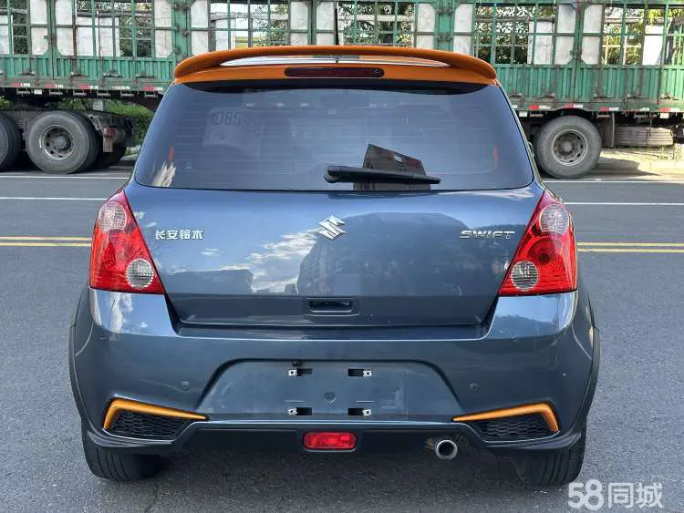 Suzuki Swift 2018 car image #8