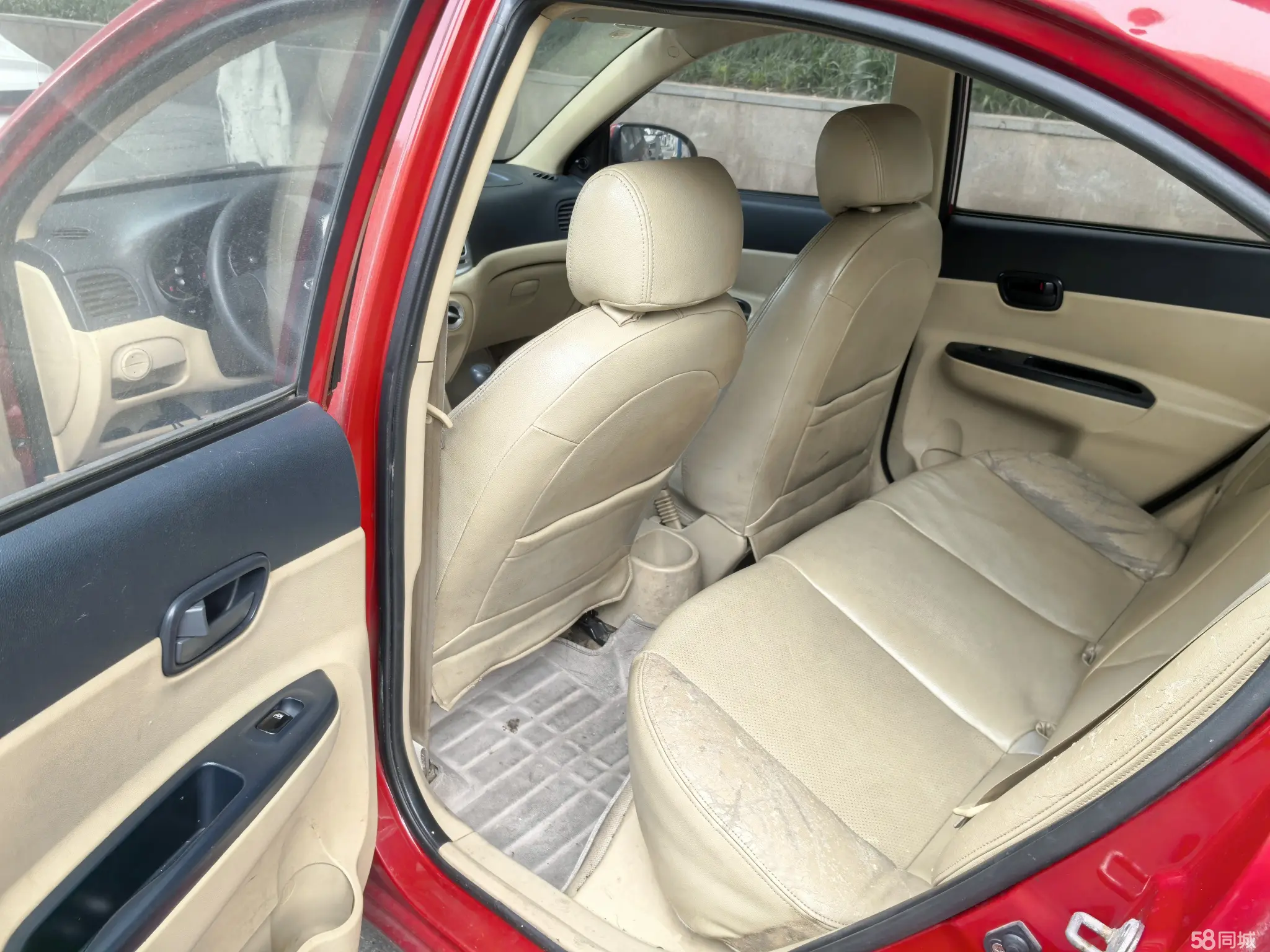 Hyundai Accent 2010 immagine di auto #8