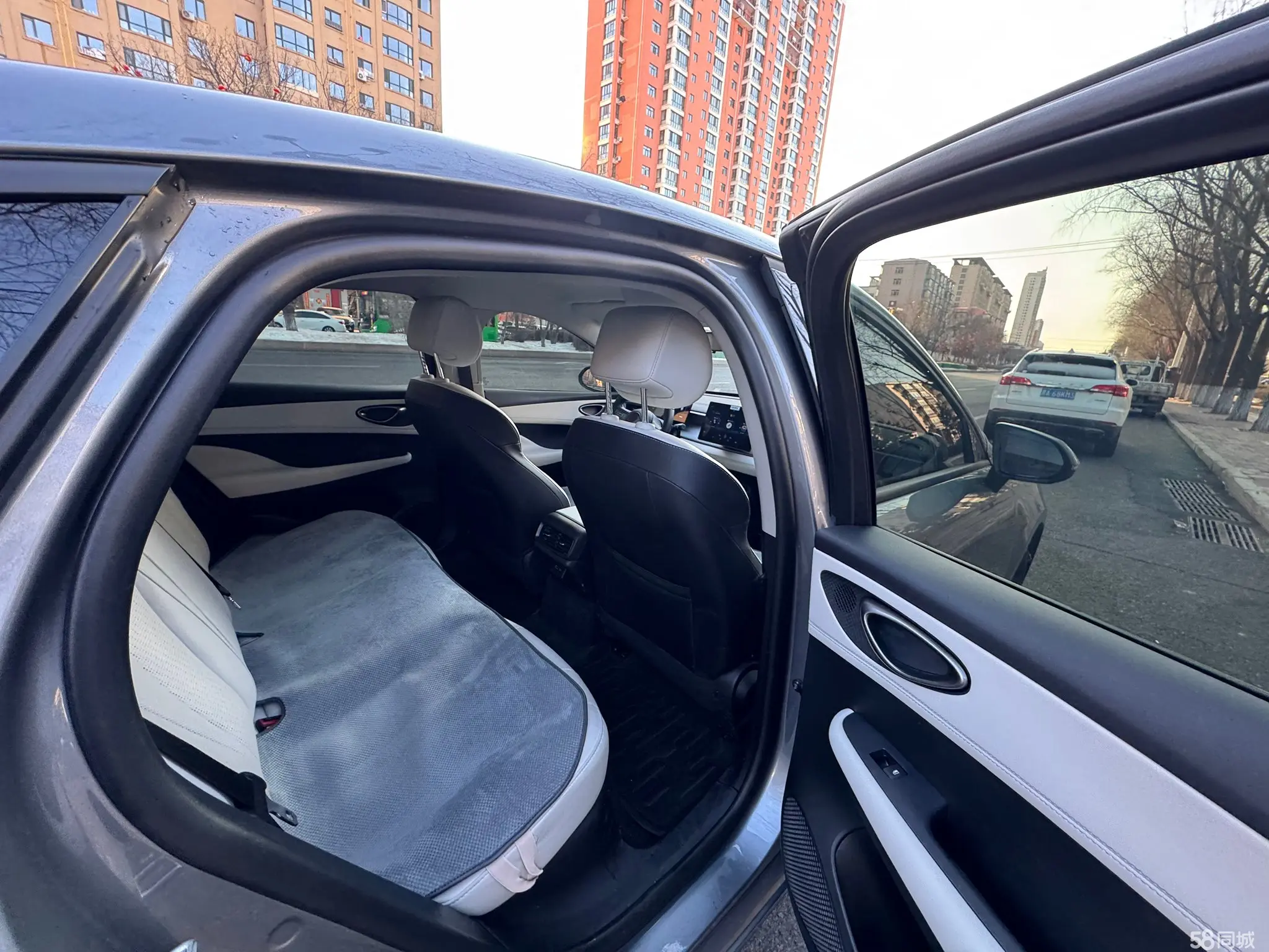 BYD Seal 05 DM-i 2025 car image #8