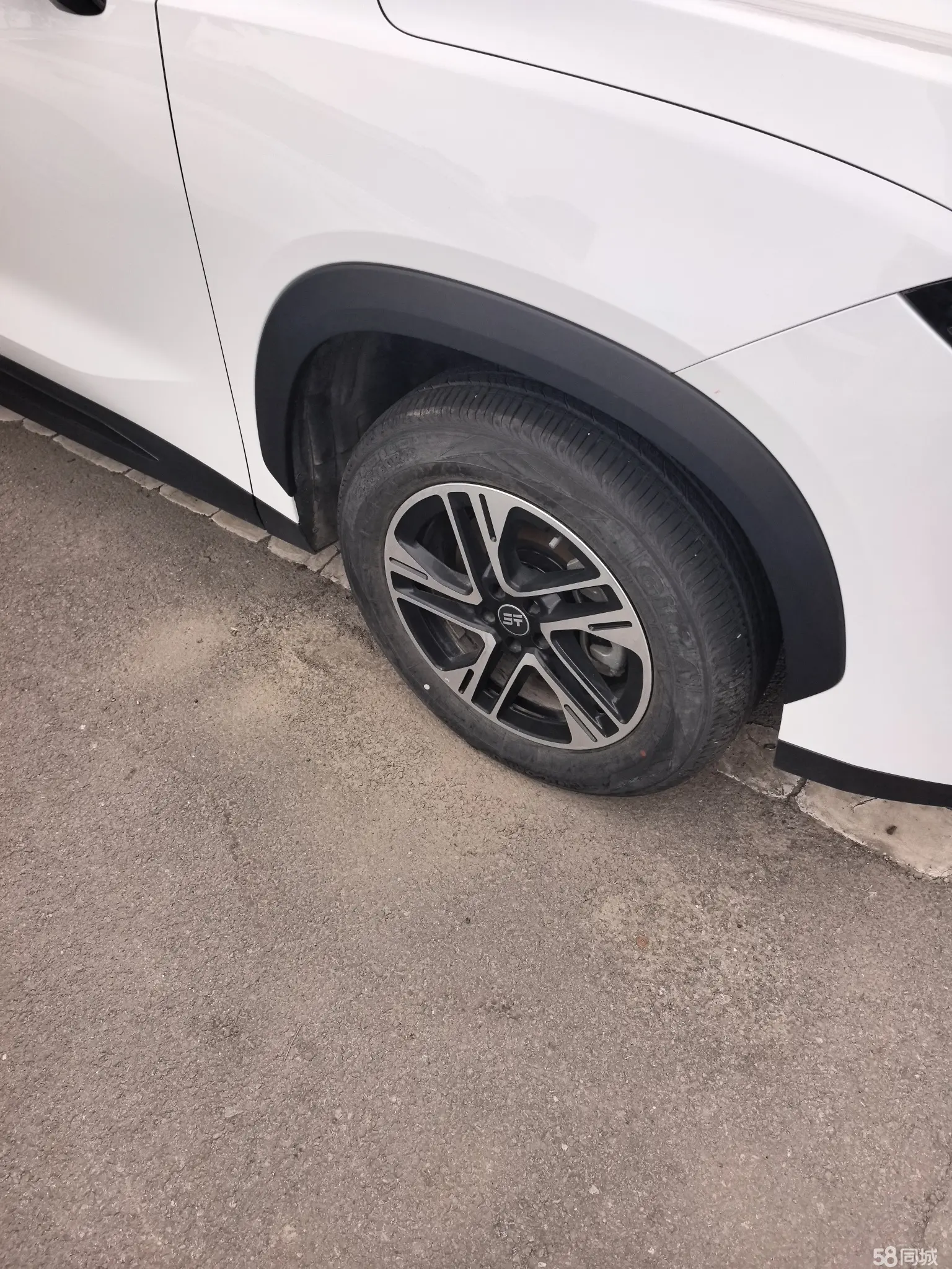 Jetour L6 2024 #8 Jetour L6 2024 car image #8