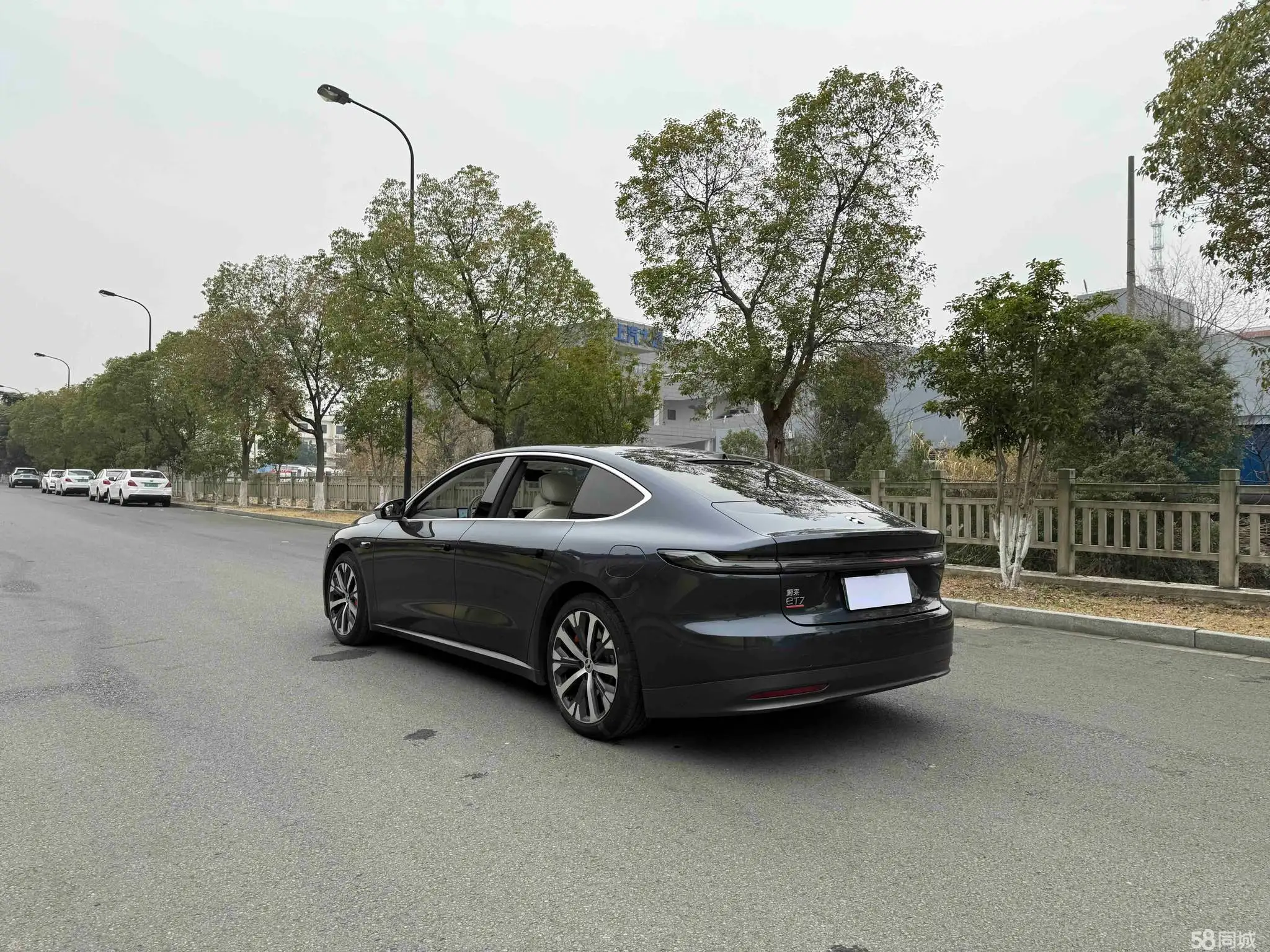 NIO ET7 2022 car image #8