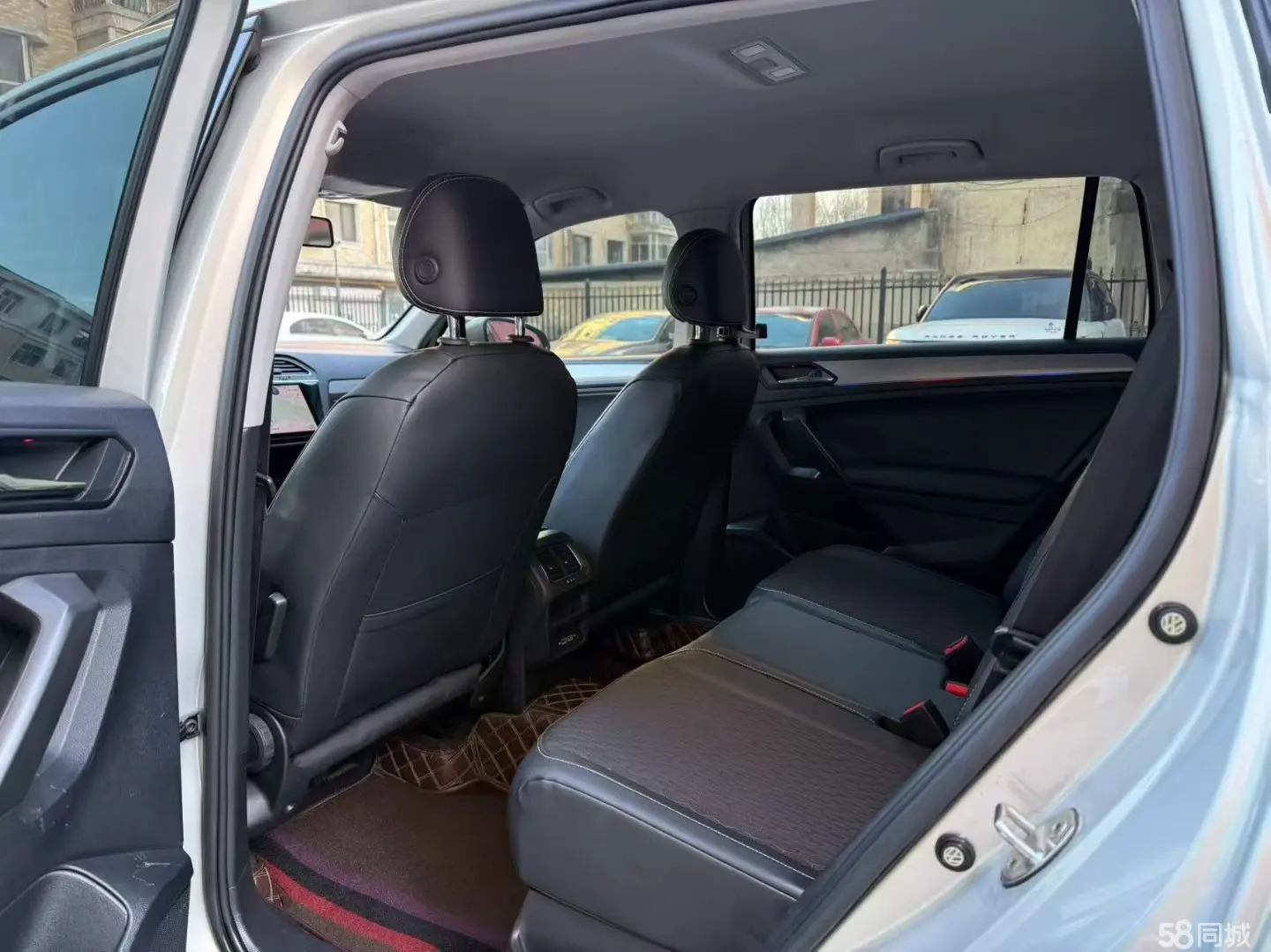 Volkswagen Tiguan L 2021 car image #8