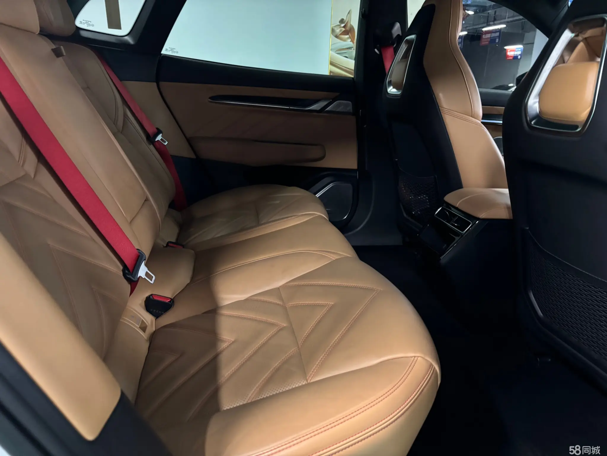 极氪 极氪001 2022 汽车图片 #8