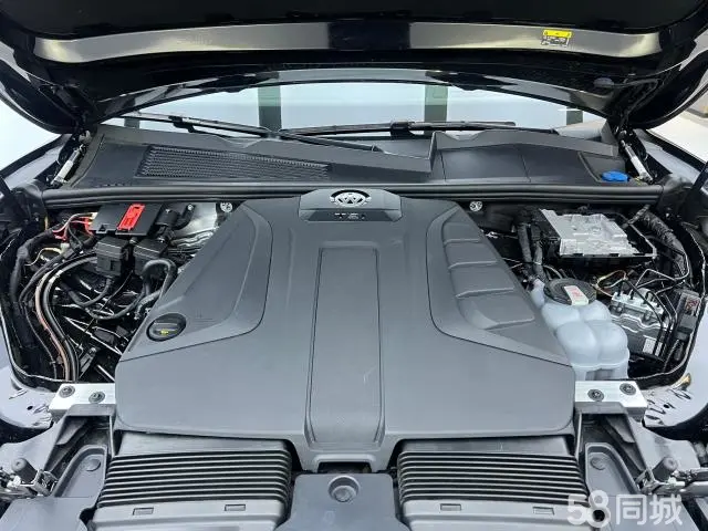 Volkswagen Touareg 2023 car image #8