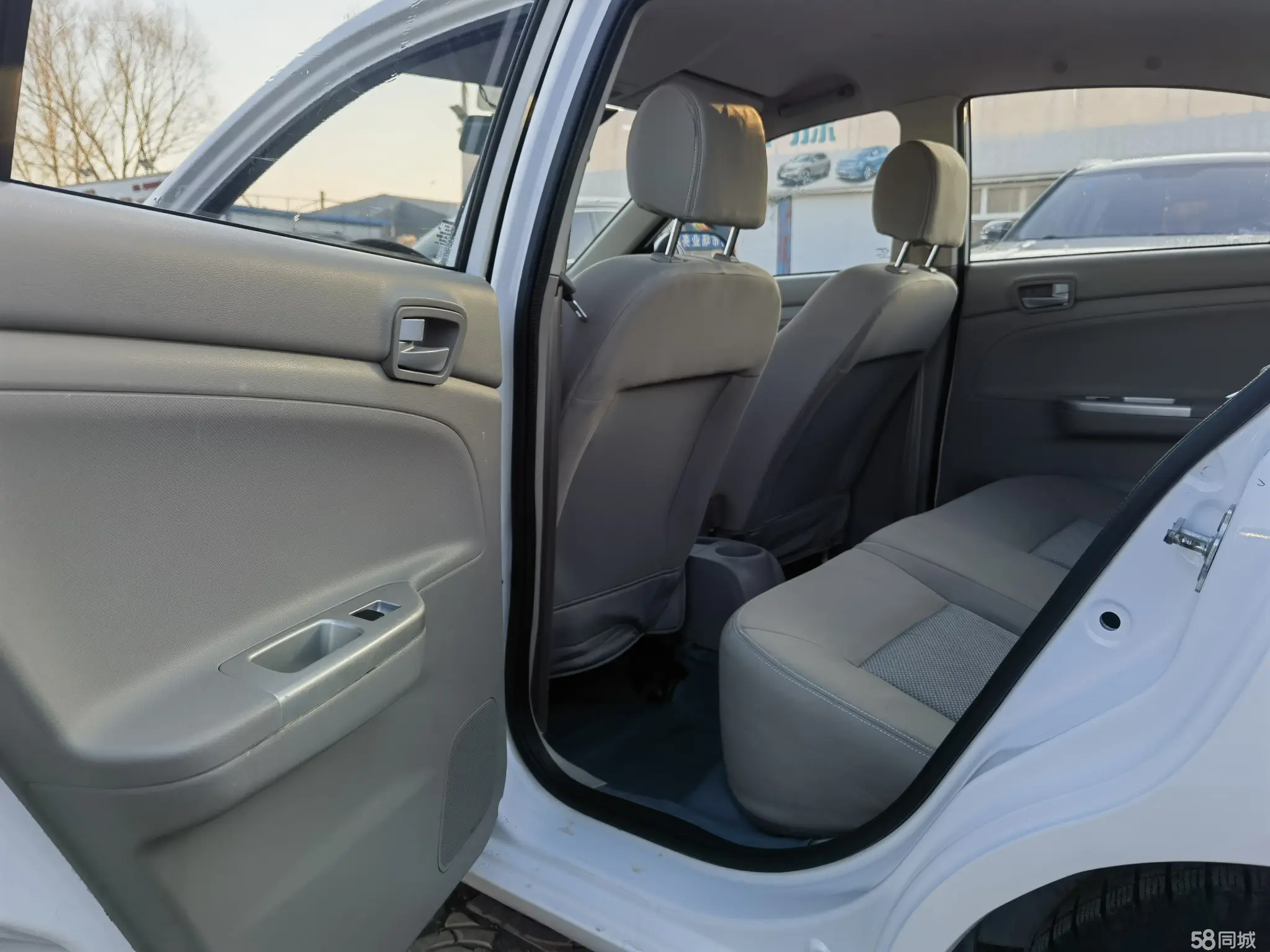 Changan Alsvin V3 2016 imagem de carro #8