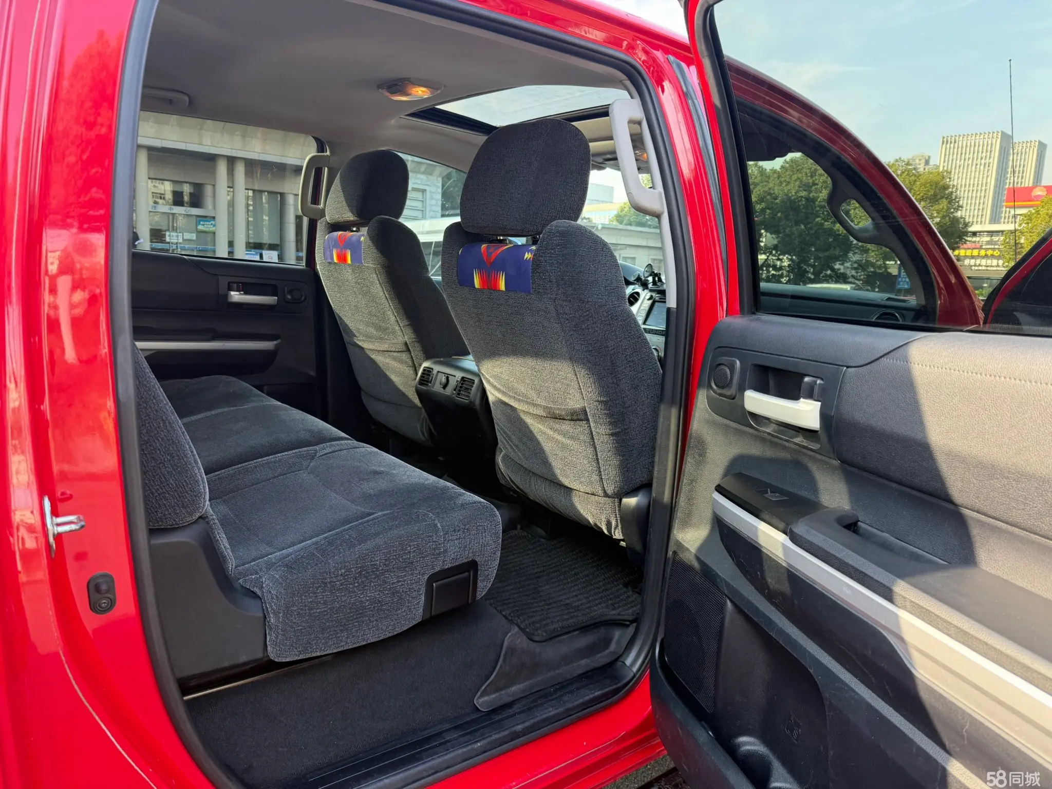 Toyota Tundra 2016 immagine di auto #8