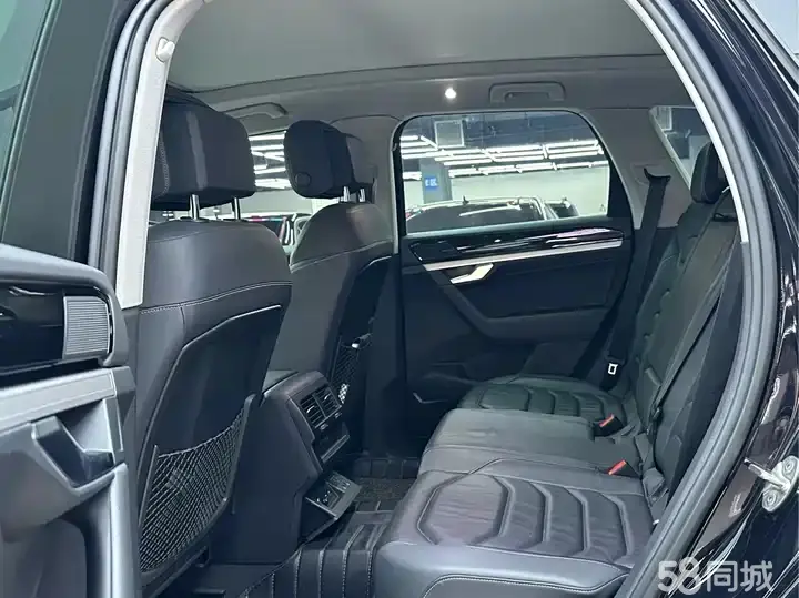 Volkswagen Touareg 2021 car image #8