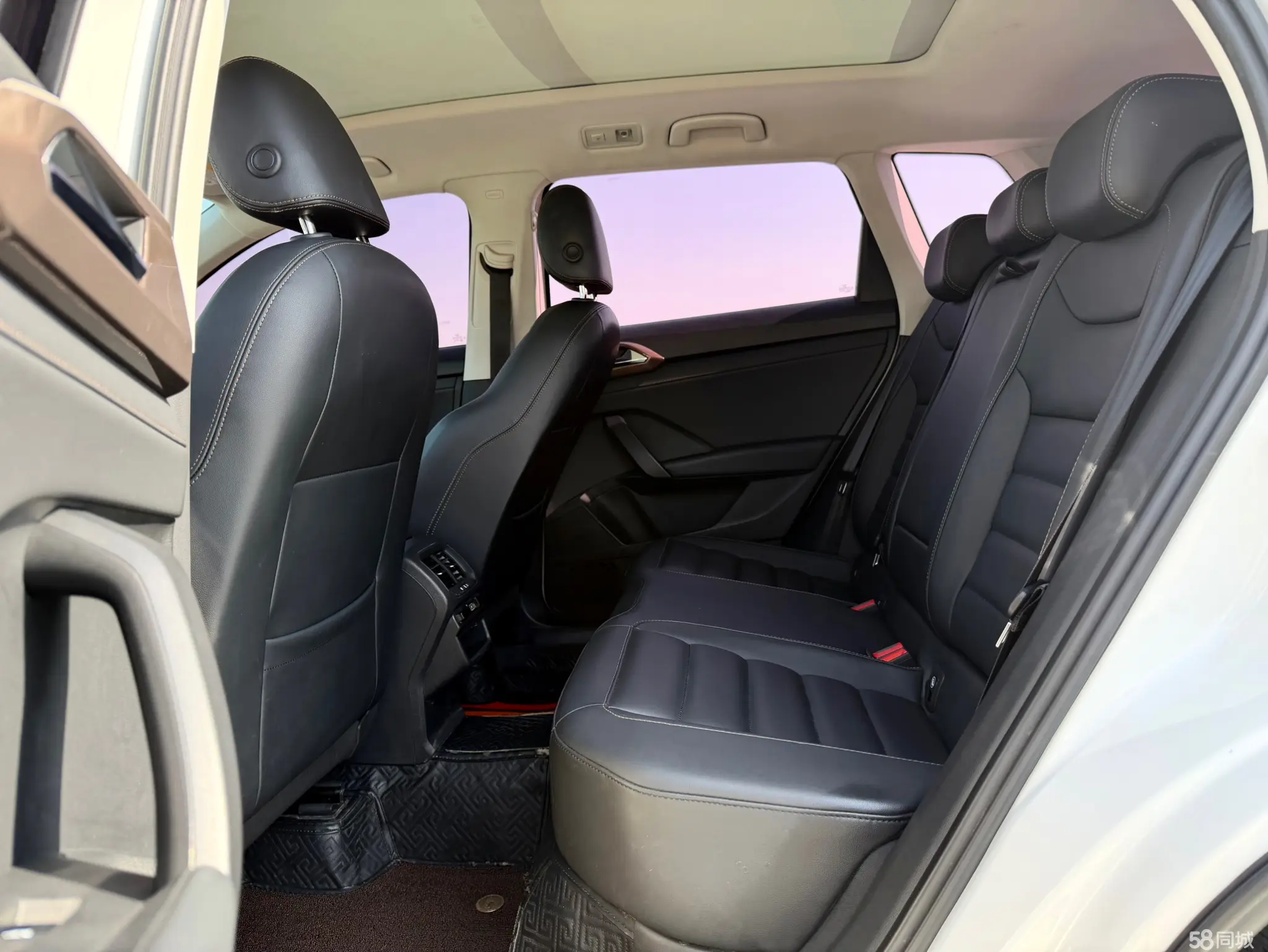 Volkswagen Tharu 2020 car image #8