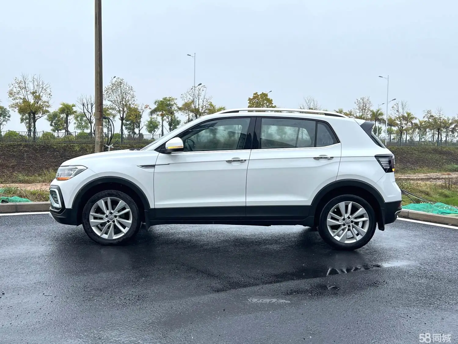 Volkswagen T-Cross 2020 #8 Volkswagen T-Cross 2020 car image #8