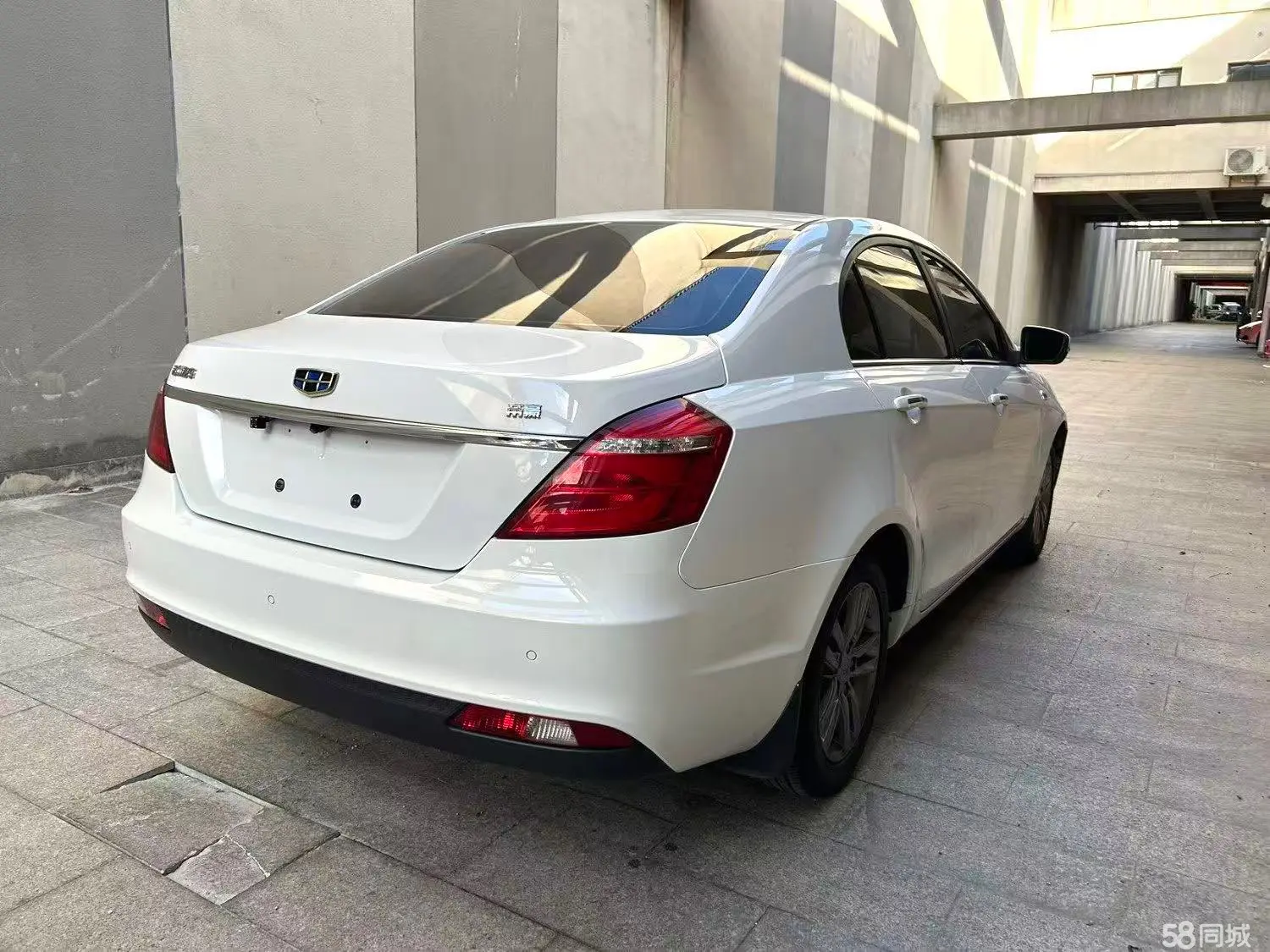GEELY Emgrand 2016 #8 GEELY Emgrand 2016 car image #8
