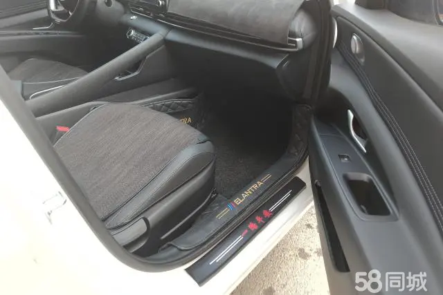 Hyundai Elantra 2023 car image #8