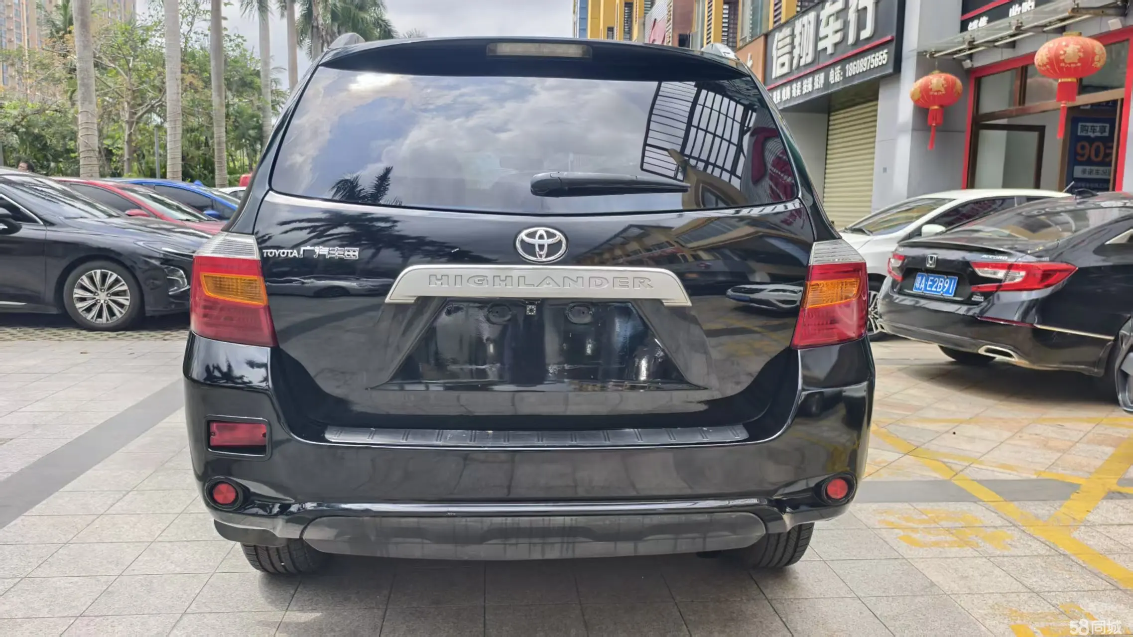 Toyota Highlander 2010 car image #8