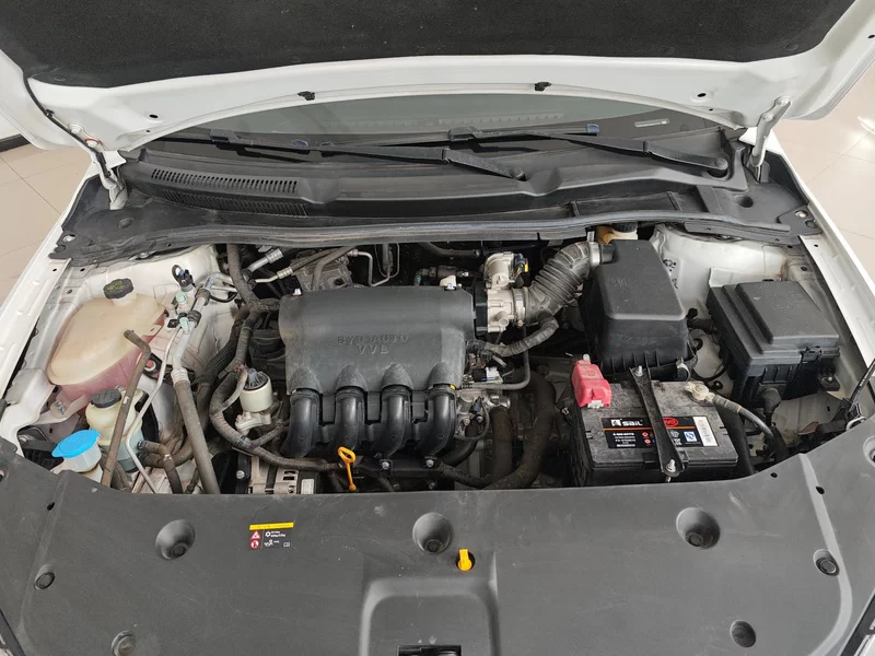 BYD Qin 2021 immagine di auto #8