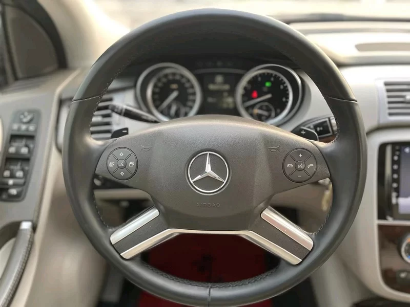 Mercedes-Benz R Class 2013 car image #8