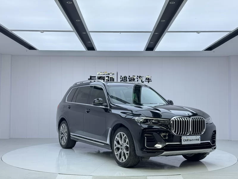 BMW X7 M60i 2021 #8 BMW X7 M60i 2021 car image #8