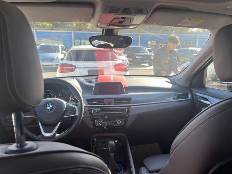 BMW X1 M35Li 2017 صورة سيارة #8