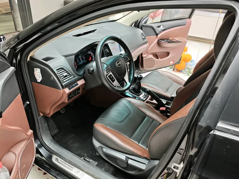 BYD SuRui 2015 car image #8