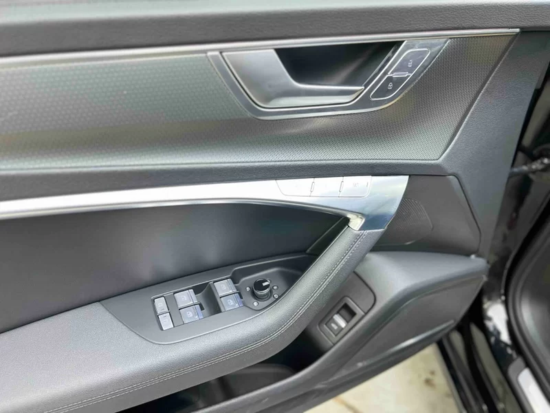 Audi A6 (Imported) 2021 #8 Audi A6 (Imported) 2021 car image #8