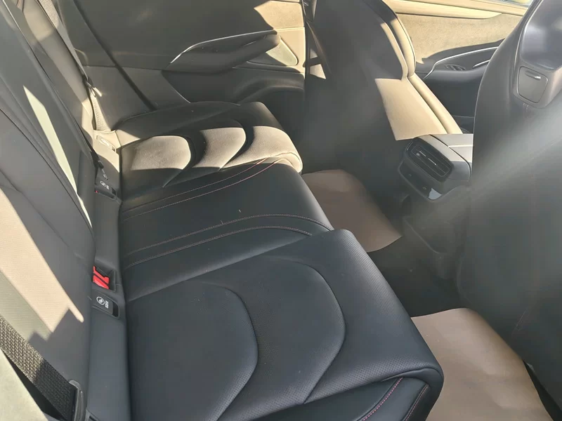 MI 2025 immagine di auto #8