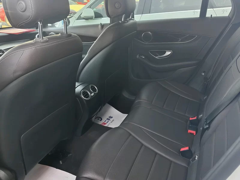 Mercedes-Benz GLC Class 2018 #8 Mercedes-Benz GLC Class 2018 car image #8