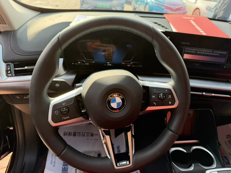 BMW X1 2025 car image #8