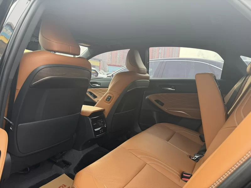 Toyota Avalon 2025 car image #8