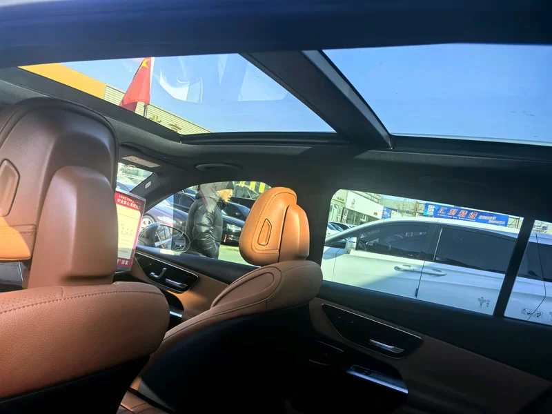 Mercedes-Benz GLC Class 2024 immagine di auto #8