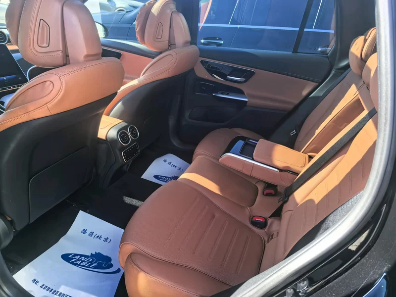 Mercedes-Benz GLC Class 2023 car image #8