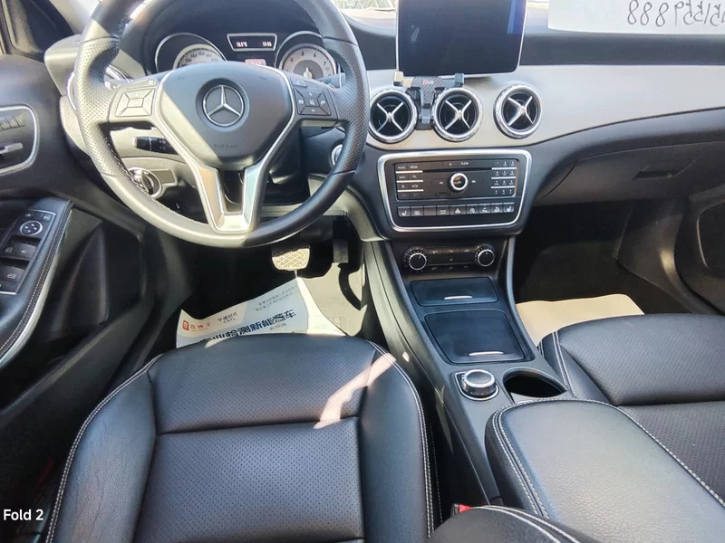 Mercedes-Benz GLA Class 2016 car image #8