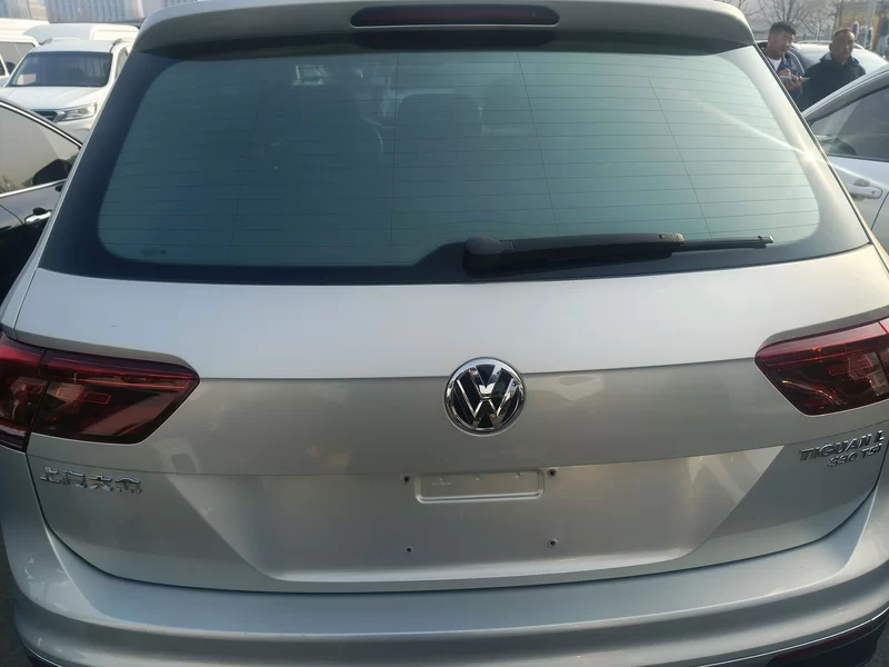Volkswagen Tiguan L 2018 car image #8