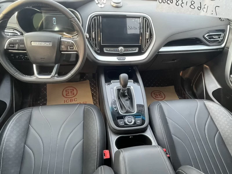 X70 2019 car image #8