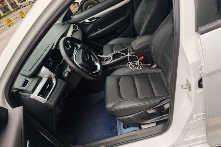 GEELY Emgrand 2020 #15 GEELY Emgrand 2020 car image #15
