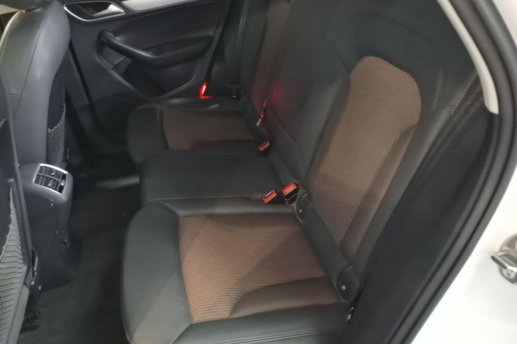 Audi Q3 2017 imagem de carro #19