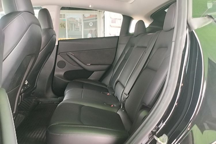 Tesla Model Y 2022 #13 Tesla Model Y 2022 car image #13