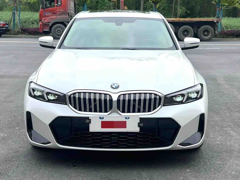 BMW 3 Series 2023 car image #2