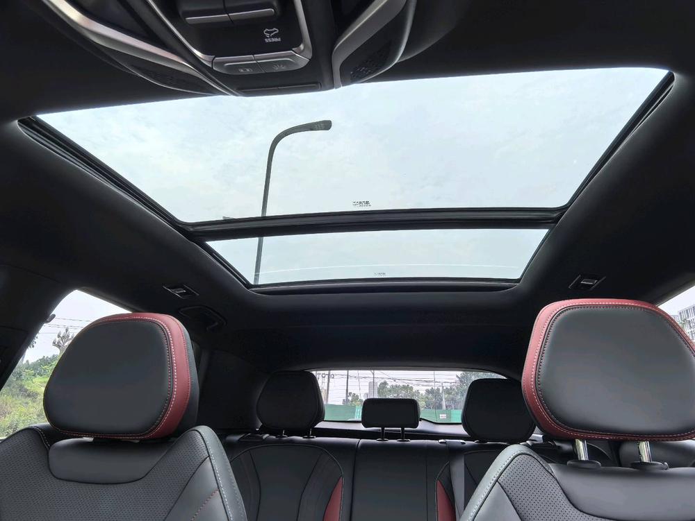 GEELY Coolray 2023 car image #26