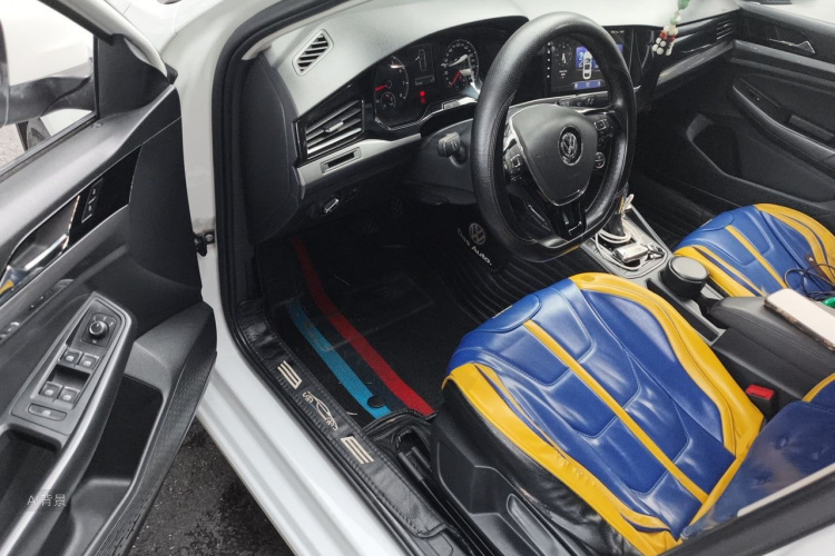 Volkswagen Bora 2019 car image #18