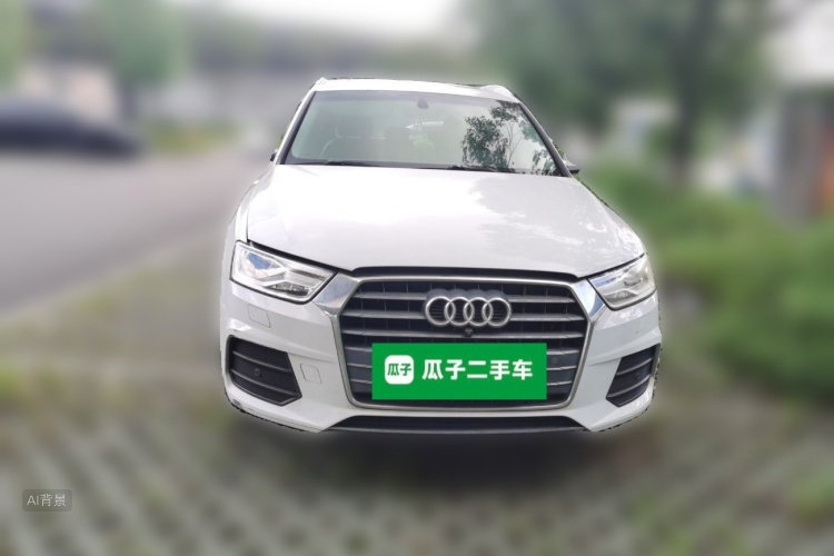 Audi Q3 2017 car image #3
