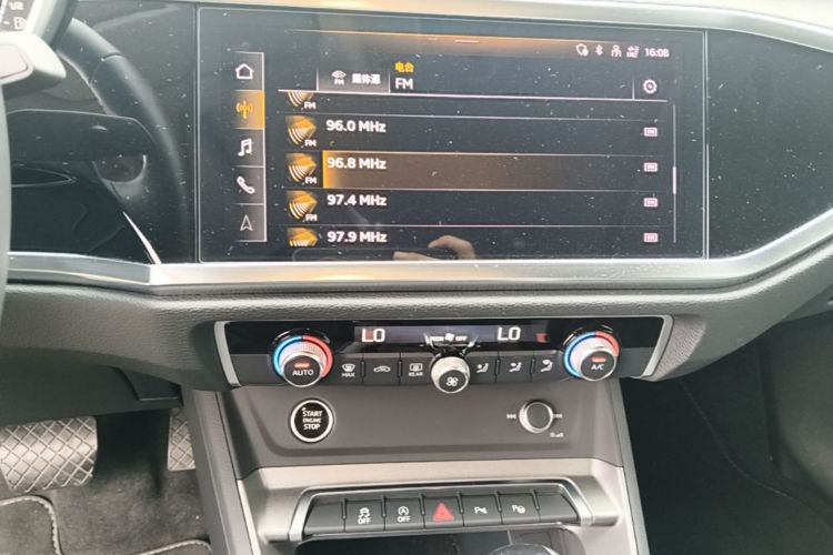 Audi Q3 2023 immagine di auto #13