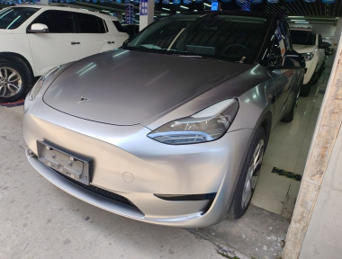 Tesla Model Y 2023 Tesla Model Y 2023 car image