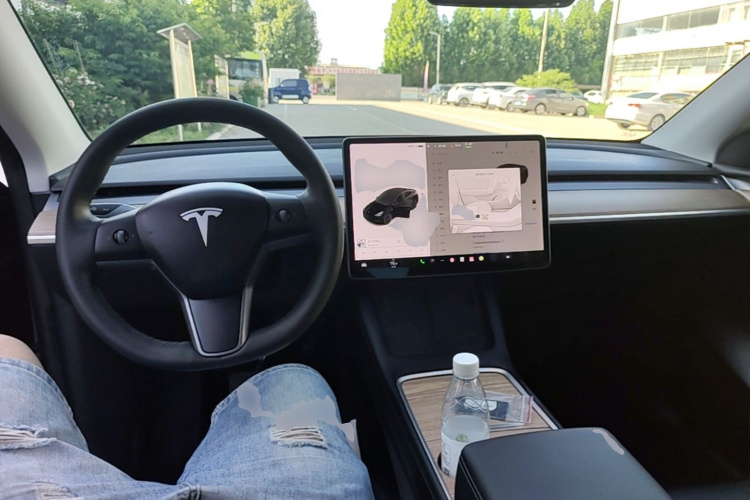 Tesla Model Y 2021 #10 Tesla Model Y 2021 immagine di auto #10
