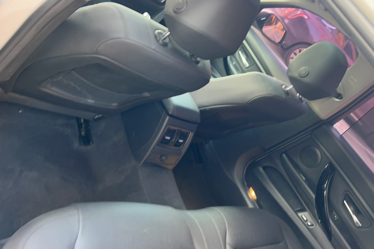 BMW 3 Series 2017 #22 BMW 3 Series 2017 immagine di auto #22