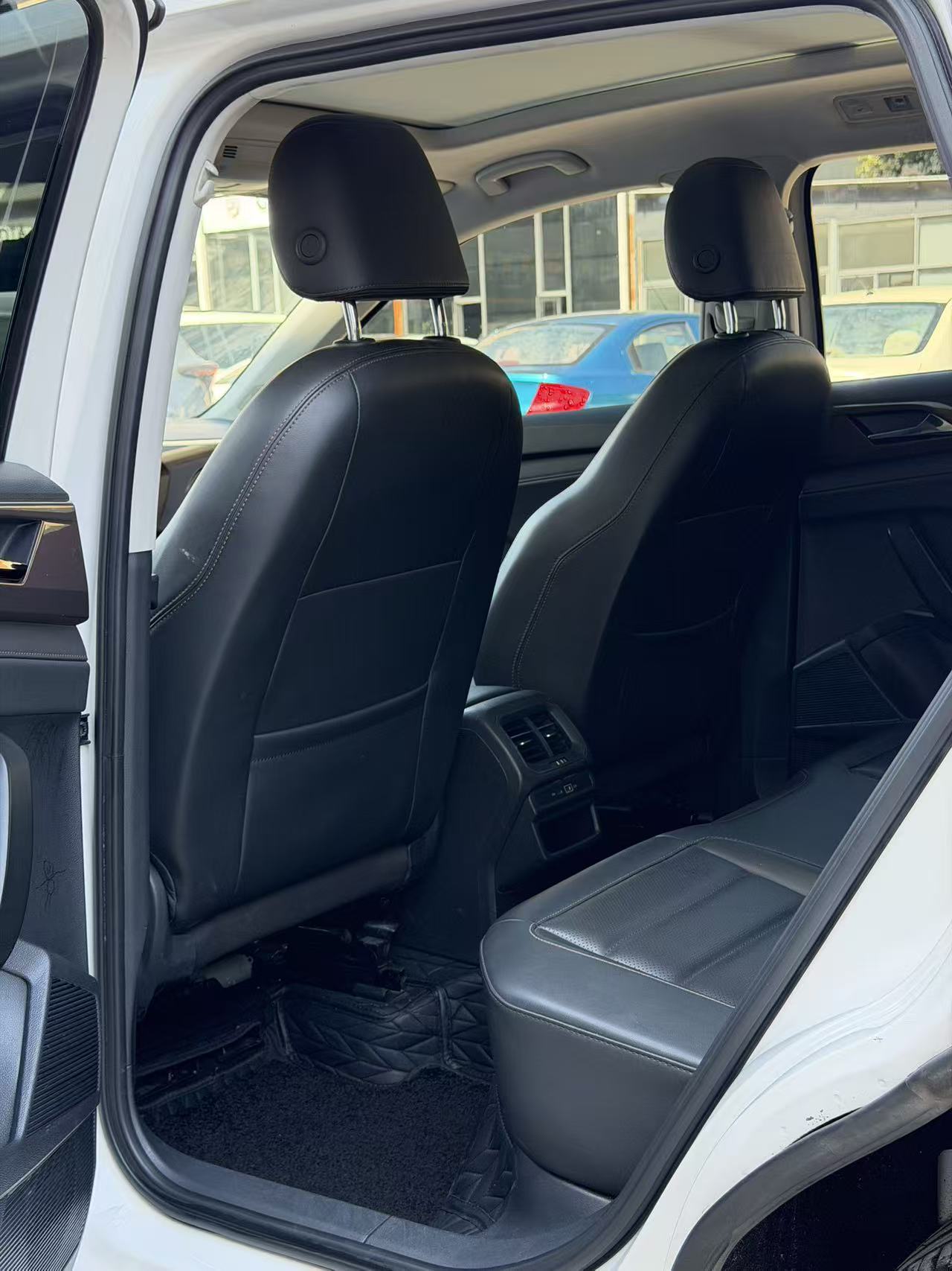 2023 imagen de coche #8