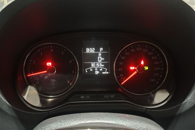 Volkswagen Polo 2016 imagem de carro #12