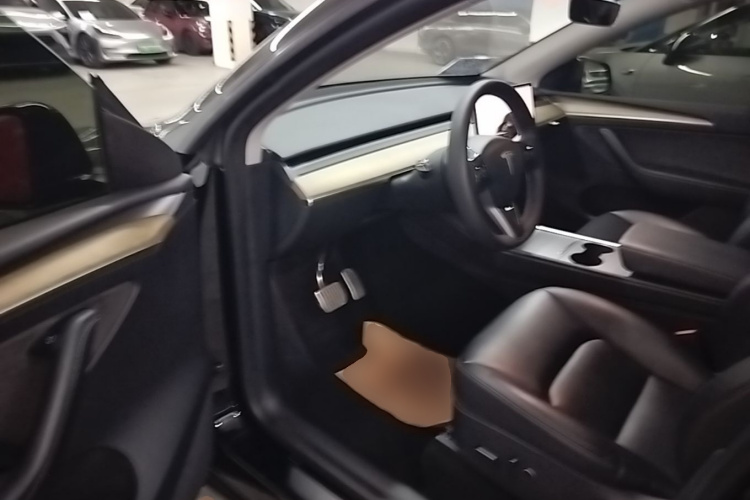 Tesla Model Y 2023 #16 Tesla Model Y 2023 immagine di auto #16