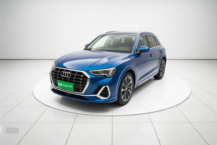 Audi Q3 2020 car image #2