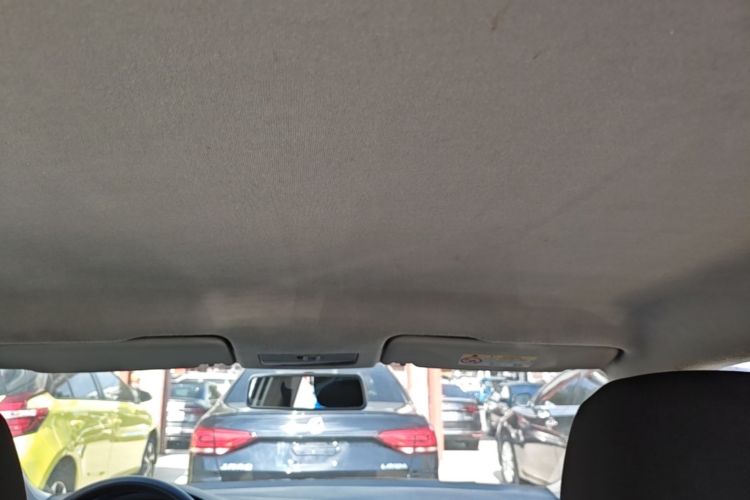 Volkswagen Santana 2019 car image #18
