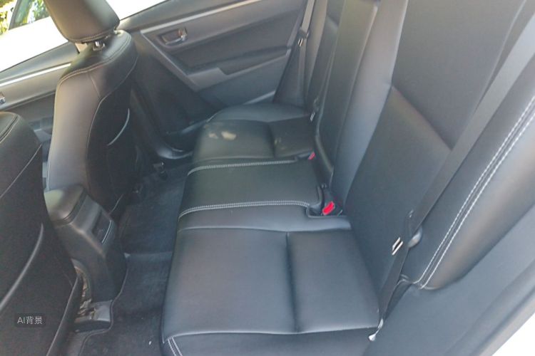 Toyota Corolla 2019 immagine di auto #19