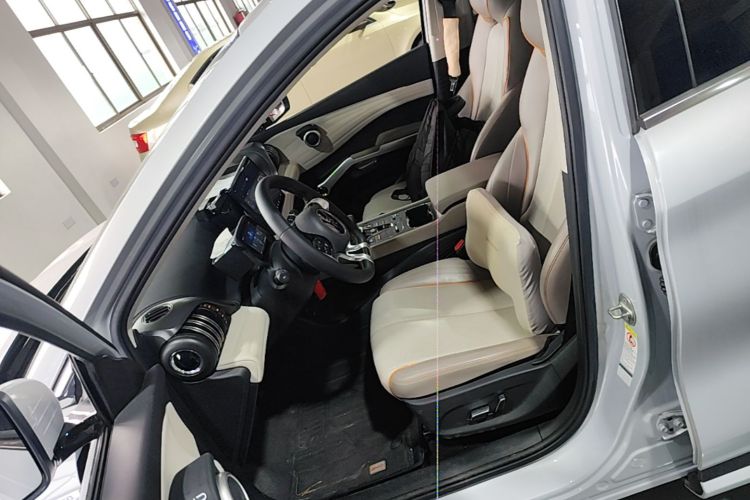 BYD Yuan Plus 2024 #15 BYD Yuan Plus 2024 car image #15
